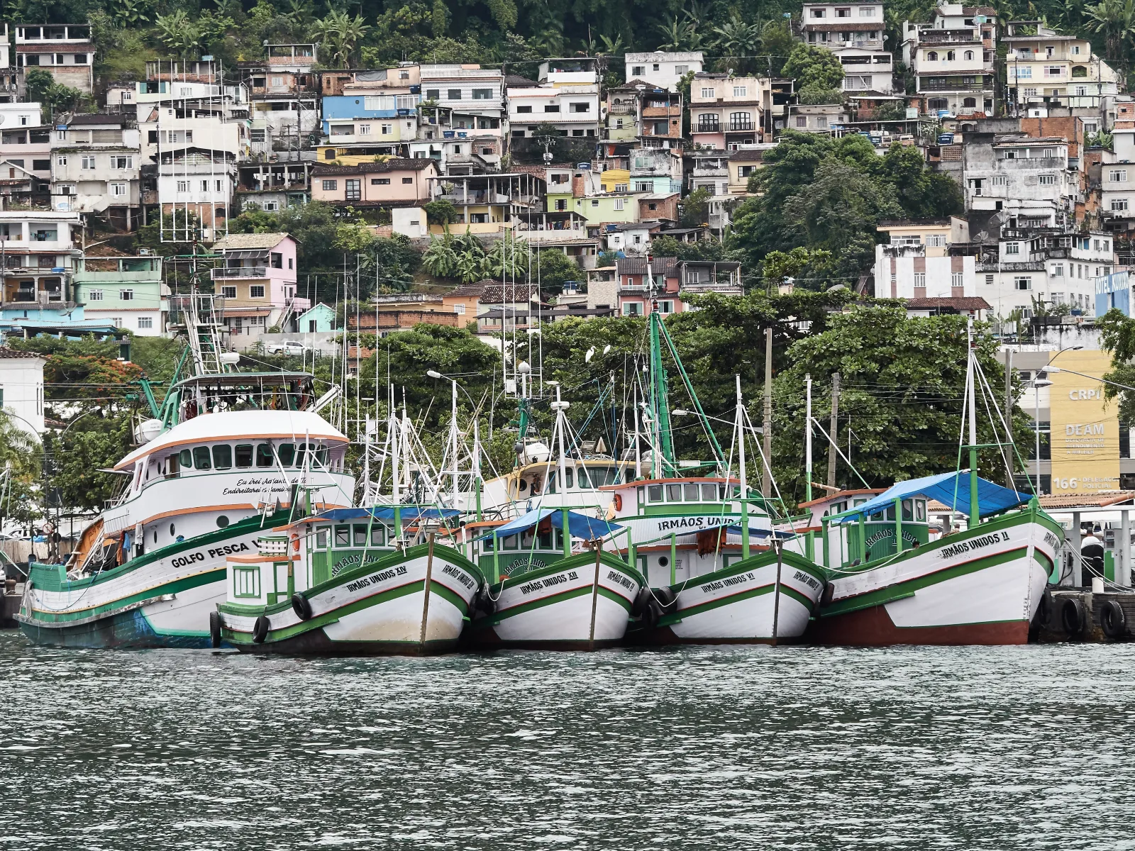 Sea view with green islands and calm waters in Angra dos Reis.
