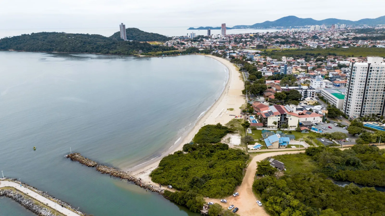 Simple guesthouses surrounded by greenery on Ilha do Mel, close to the beach and the pier.