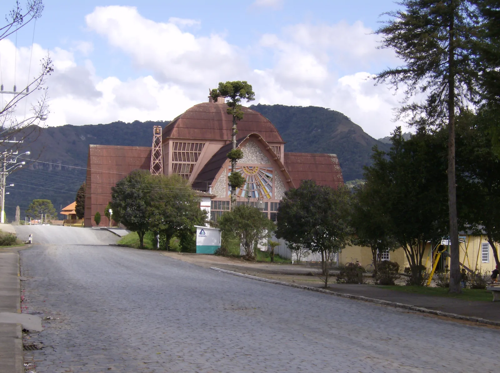 Paisaje de montañas y valles de la Serra Catarinense, con clima de altura en Urubici