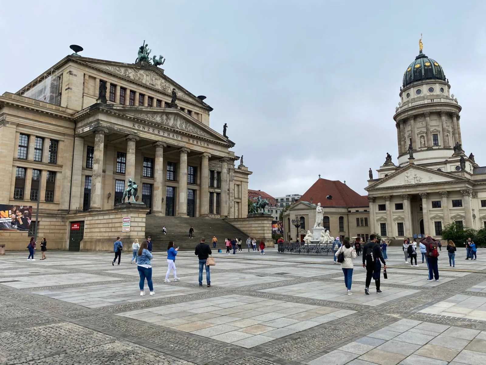 Puerta de Brandeburgo en Berlín, símbolo histórico de la ciudad y punto clásico de visita.